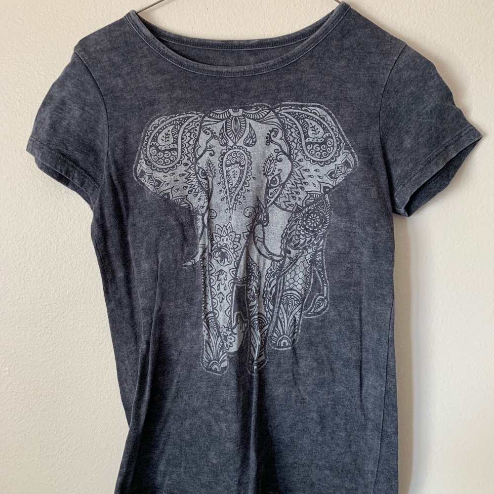 Graphic t shirt